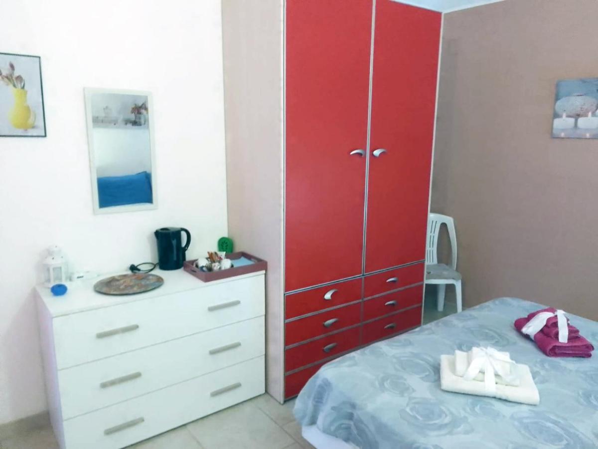 Casa Vacanze Menta Fiorita 弗里米尼迪夸尔图 外观 照片